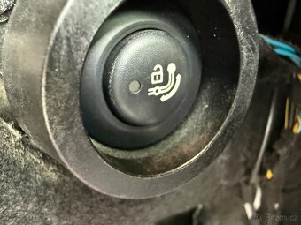 BMW 318D 2.0 E91 //2012 168.000 KM KLIMA TAŽNÉ SERVISKA - 16