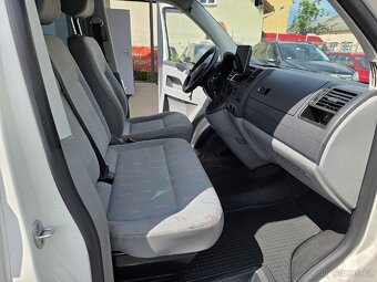 Volkswagen Transporter 2.5 TDI 9 míst TZ - 16