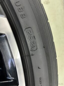 letní originál sada Škoda Superb IV Helix 19" 5x112 - 16