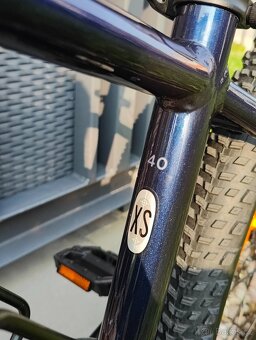Scott Contessa Active 40 (2022), kola 27,5" - 16