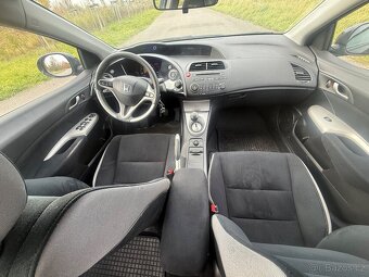Honda Civic 1,8 VTEC 1.majitel najeto 107000 km - 16