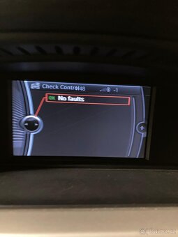 BMW 3 Series, BMW 320d Touring 2012-Serviced 149 000 Kč - 16