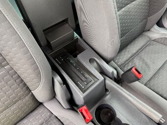 Volkswagen Touran 1,4 TSI 103kW DSG TREND TOP STAV - 16