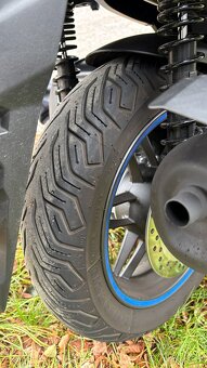 Honda Forza 125 modrá Pacific - 16
