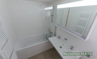 Pronájem nadstandardního bytu 3+kk (101 m) s terasou (13 m)  - 16