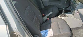 PRODÁM MAZDA 2, 1.2 BENZÍN, velmi pěkný stav, klima, nové pn - 16