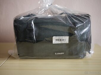 Fotoaparát Panasonic G100+stativ a brašna Panasonic... - 16