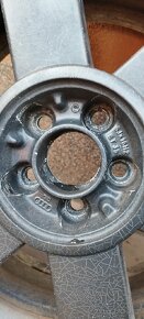 ALU Kola Audi R16/5x100 - 16