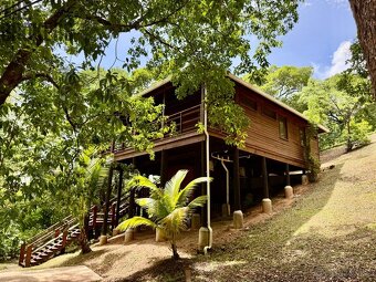 2BD&2BT Wooden Bungalow Diamond Hill Resort, Roatan - 16