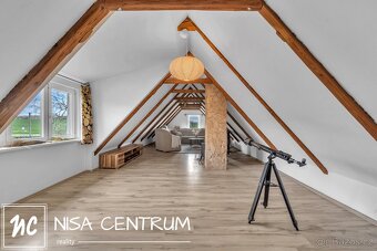 Prodej dvou rodinných domů 336 m2 a 160 m2 s pozemkem 8014 m - 16