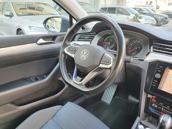 VW Passat B8 GTE Variant 1.4eTSI eHybrid 160kW DSG Virtual - 16