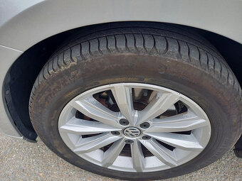 Volkswagen Passat 2,0Tdi 110kw klima+Navi+SERVIS - 16