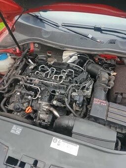 Volkswagen Passat 2.0 TDI - 16