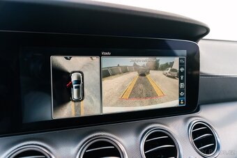 Mercedes-Benz E 220d Kombi 4MATIC A/T - 16