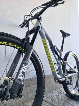 Horské kolo Specialized Stumpjumper Comp Alloy M5 2020 29″ - 16