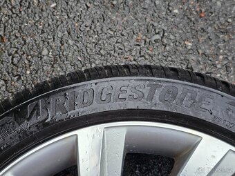 Škoda Octavia - zimní orig. ALU sada Perseus 5x112 R18 - - 16