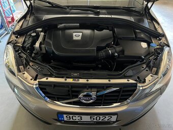 Prodám VOLVO XC60 AWD D5 - 158kW AUT 2012 - Summum TOP STAV - 16
