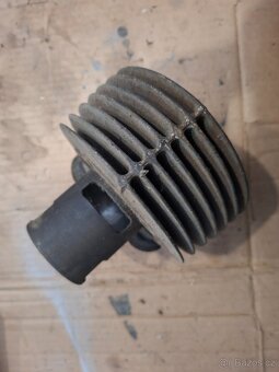 Jawa - kyvacka, panelka - valec - 16