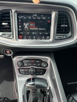 Dodge Challenger ScatPack, 2020, 6.4l, velké brzdy - 16