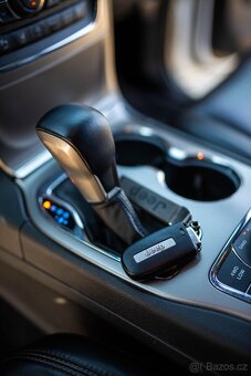 Jeep Grand Cherokee - 16