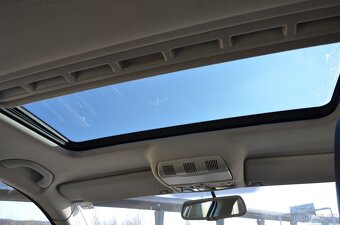 Škoda Octavia 2 kombi, 2.0 TDI, DSG, L&K, Výbava - 16