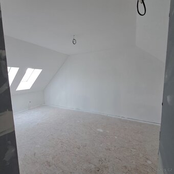 Prodej rodinného domu 135 m², pozemek 207 m² Nádražní, Uhers - 16