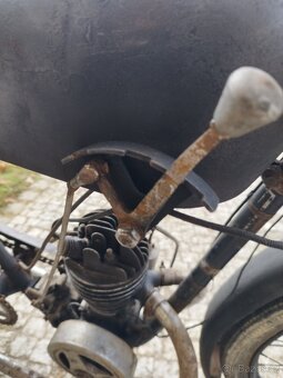 Motocykl veterán Peugeot - 16