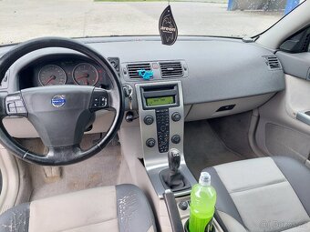 Prodám Volvo V50 2.4i 125kw - 16