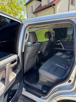 TOYOTA LAND CRUISER 4,5 D L200 TOP STAV - 16