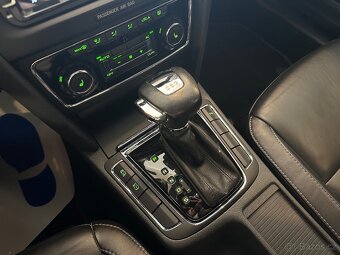 ŠKODA SUPERB COMBI II 2.0TDI 103KW DSG ELEGANCE 175TKM - 16