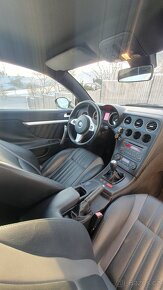 Rozpredám Alfa Romeo Brera 2.4JTDm 154kW na dily - 16