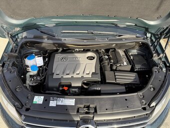VW Touran 2.0TDi 103kw,ALU,tažné,webasto,pano,7mist - 16