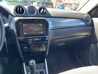 Suzuki Vitara 1.0 Booster Jet Premium 4x4, šedá metaliza - 16