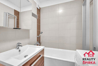 Prodej krásného bytu 3+1, 76 m2, Ústí nad Orlicí - Hylváty - 16