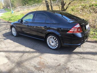 Ford Mondeo ST 220 3.0V6 - 16