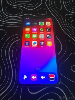 iPhone 11 - 16