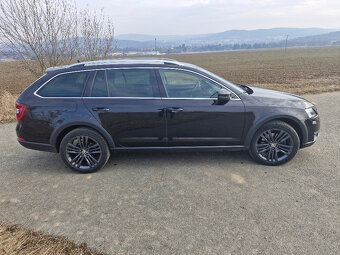 Škoda Octavia-Scout - 16