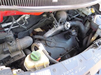 VW Transporter 1.9TDi 63kw(85hp) r.v.5/2004 - 16