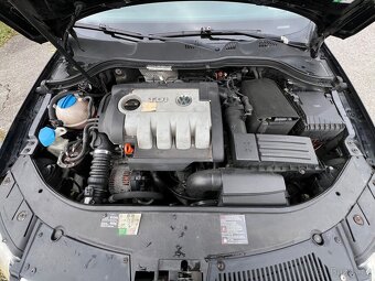 VW Passat B6 2.0 TDI 103 kW – dobrý stav, po servisu - 16