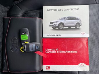 Kia Sorento III 2.2CRDi 4WD EXCLUSIVE Rebel - 16