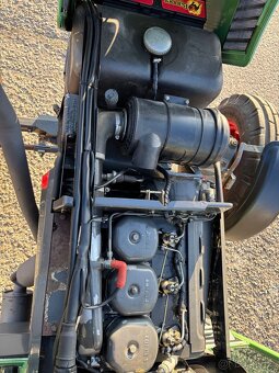 Traktor Fendt 250 S - 16