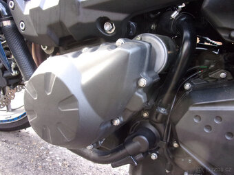 Kawasaki Z750 - 16