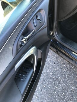 Opel Insignia, 1.4iT 2015 /103 kW /147t / FACELIFT/ SEDAN - 16