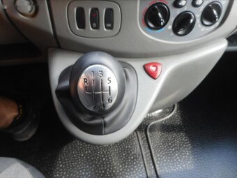 Renault Trafic,2,0 DCi 9 Míst - 16