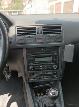 Volkswagen Golf IV Combi 1.6 16V 77kW – nový dovoz s STK - 16
