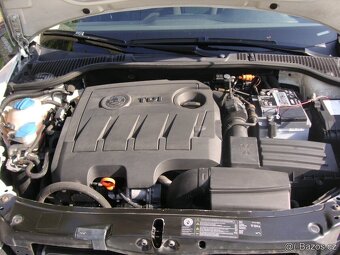 Škoda Octavia II 1.6 TDi DSG-Combi - 16