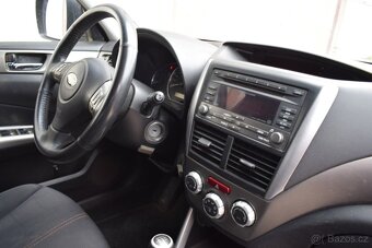 Subaru Forester 2.0D 4X4 AWD/TAŽNÉ/ČR/1MAJITEL - 16