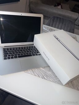 MacBook Air 13 - 16