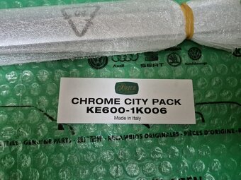 exteriérový styling kit (dekorační kit) chrom Nissan Juke (F - 16