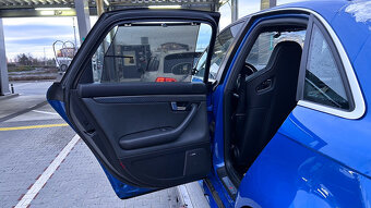 Vůz na náhradní díly Audi RS4 B7 8E sedan 2007 BNS JMH LZ5F - 16